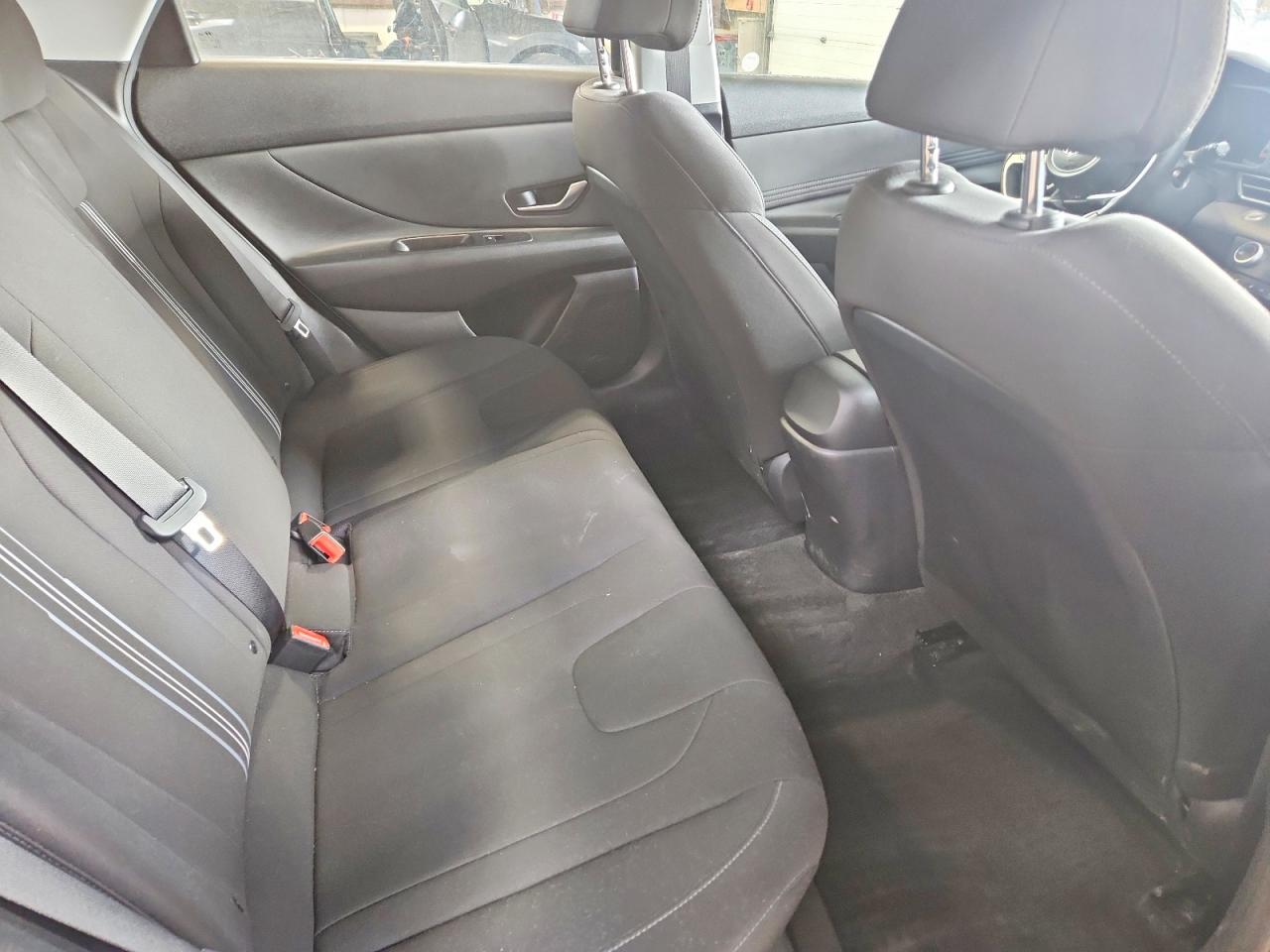2022 HYUNDAI ELANTRA