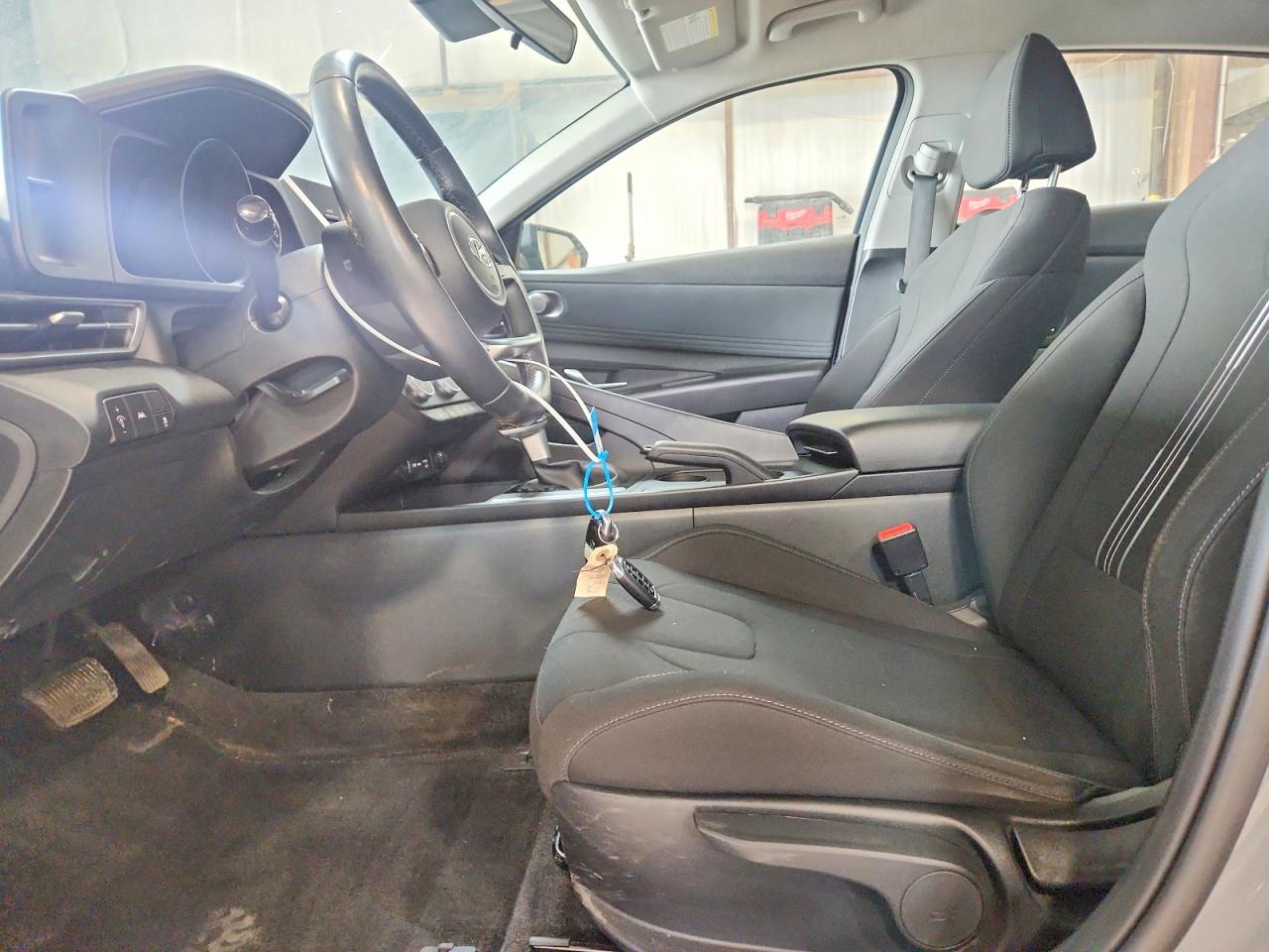 2022 HYUNDAI ELANTRA
