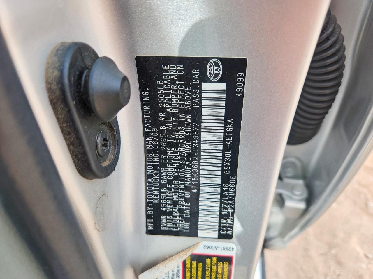 2009 TOYOTA AVALON