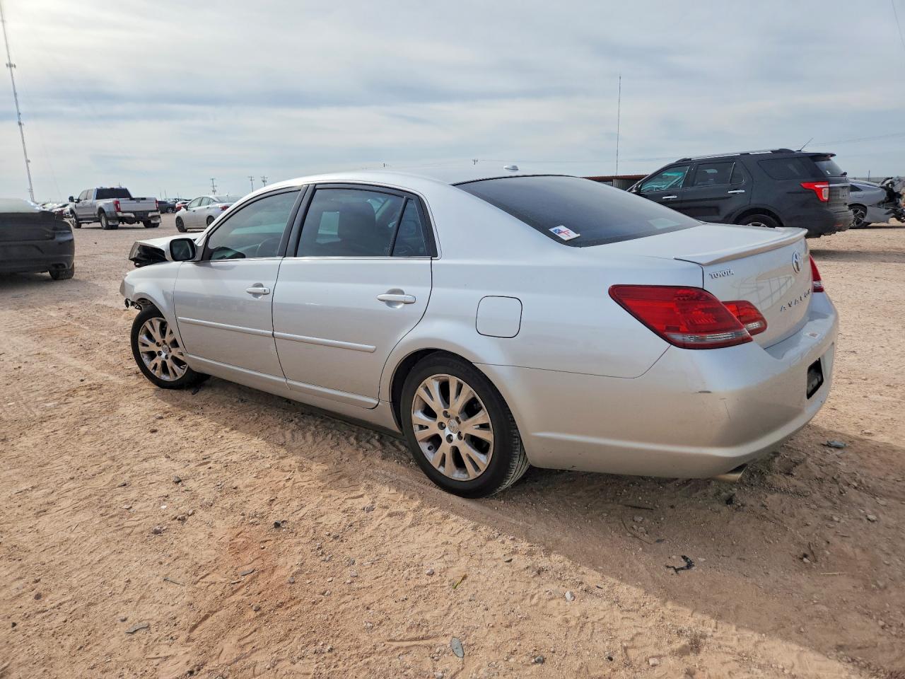 2009 TOYOTA AVALON