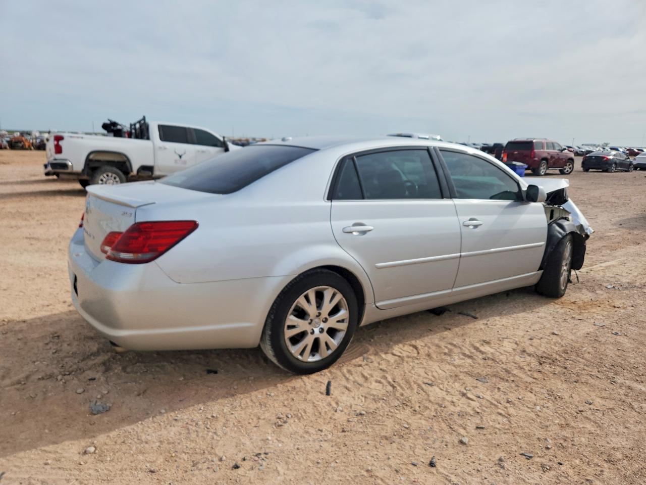2009 TOYOTA AVALON