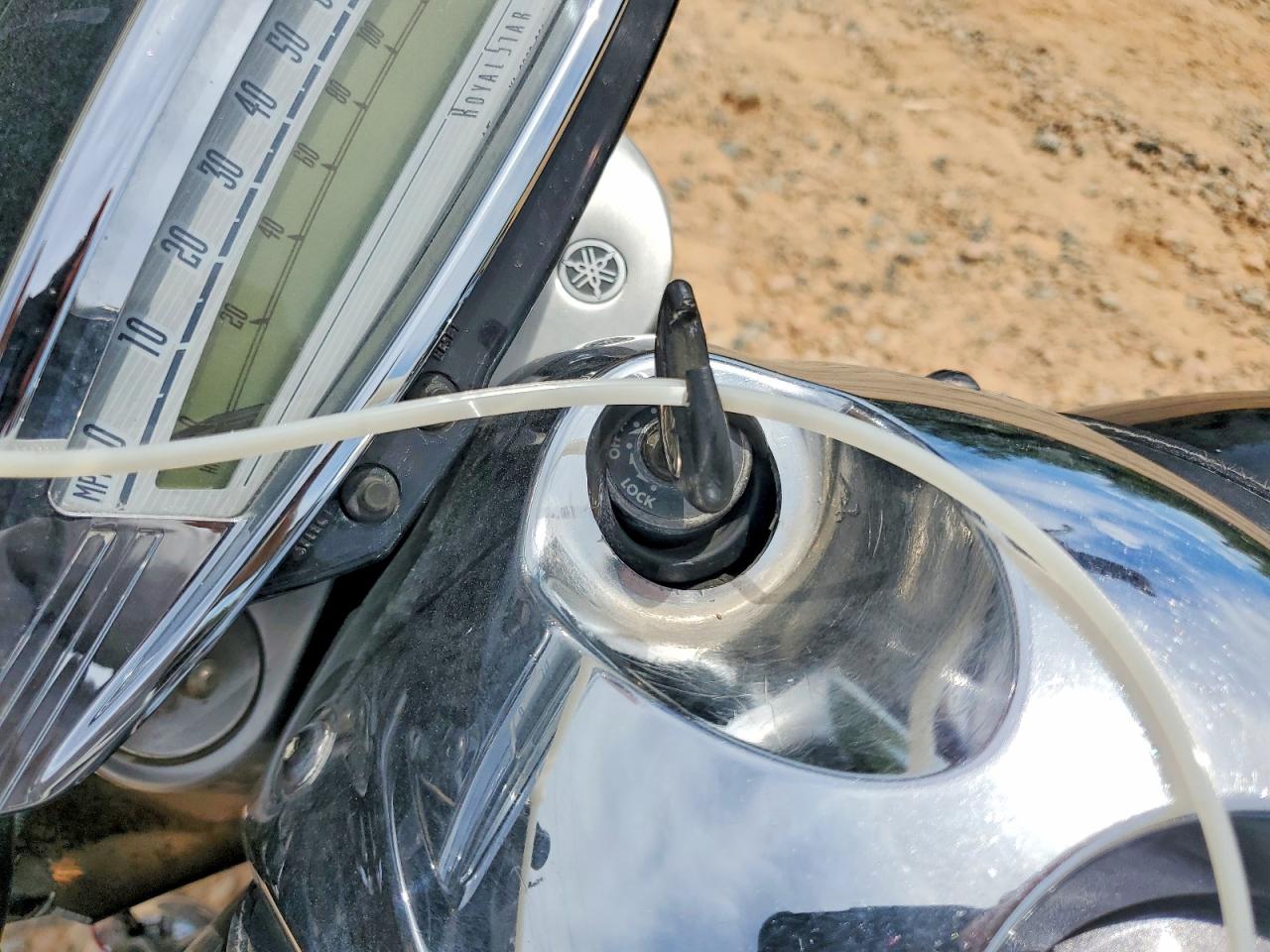 2005 YAMAHA XVZ13 CT