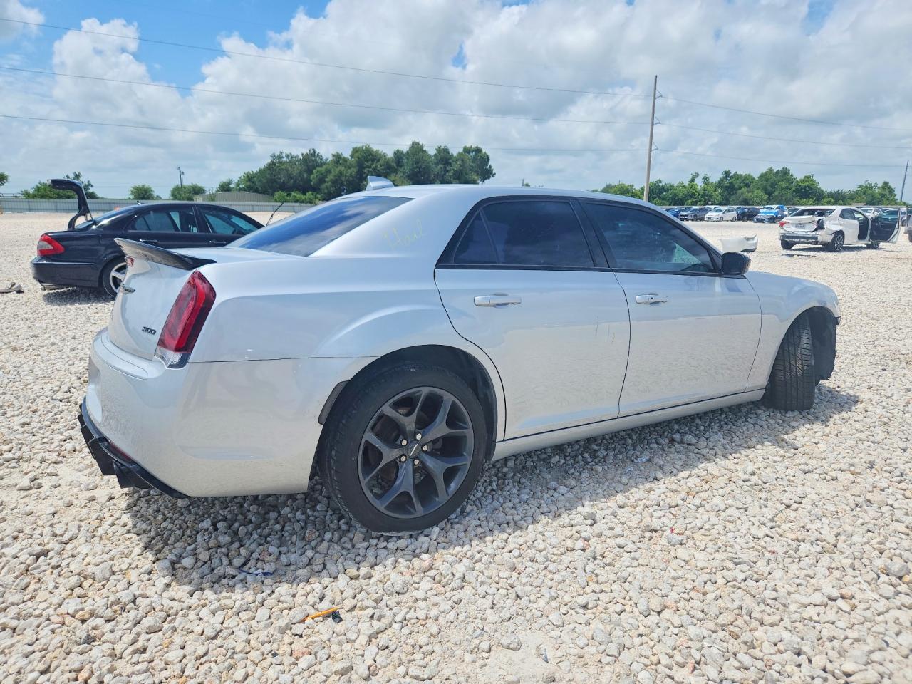 2020 CHRYSLER 300