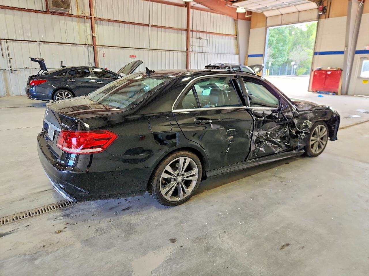 2016 MERCEDES-BENZ E-CLASS