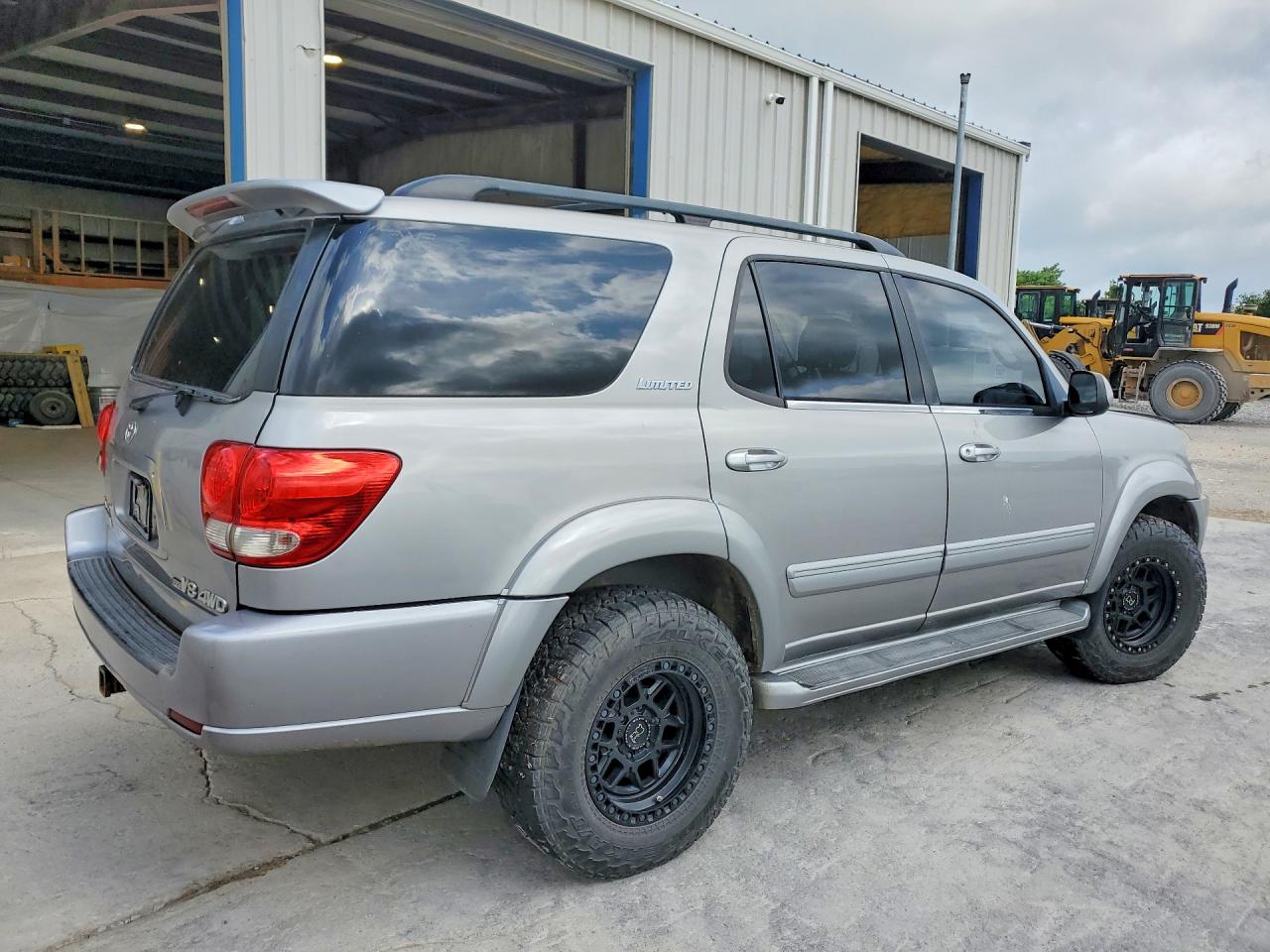 2005 TOYOTA SEQUOIA