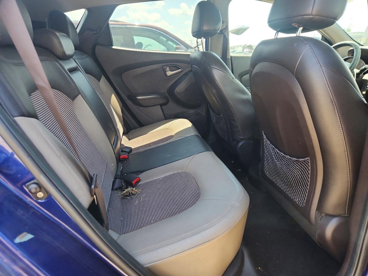 2012 HYUNDAI TUCSON