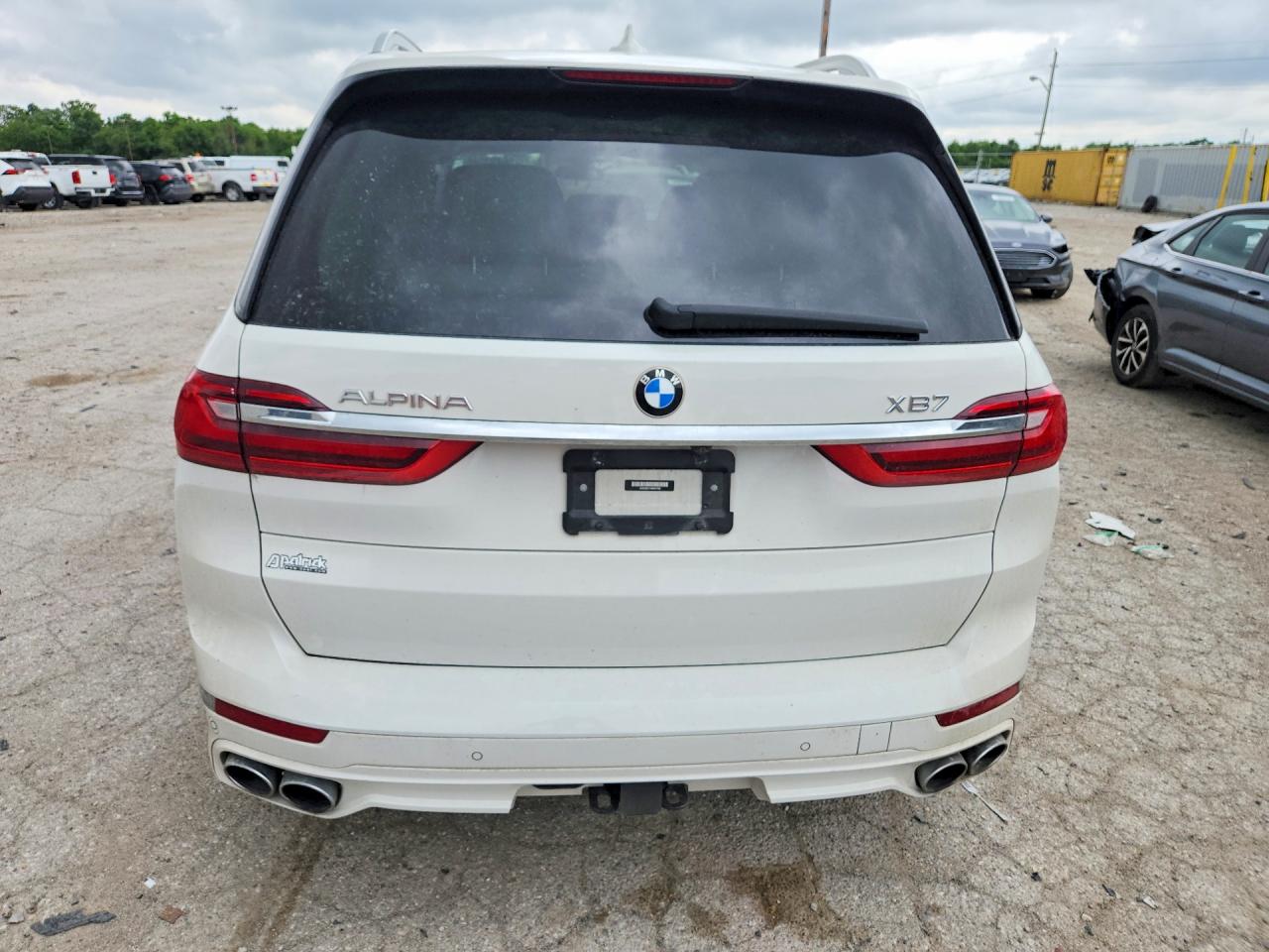 2022 BMW X7