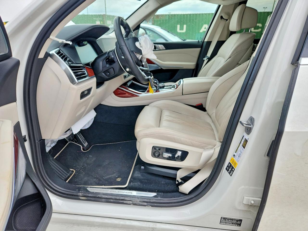 2022 BMW X7