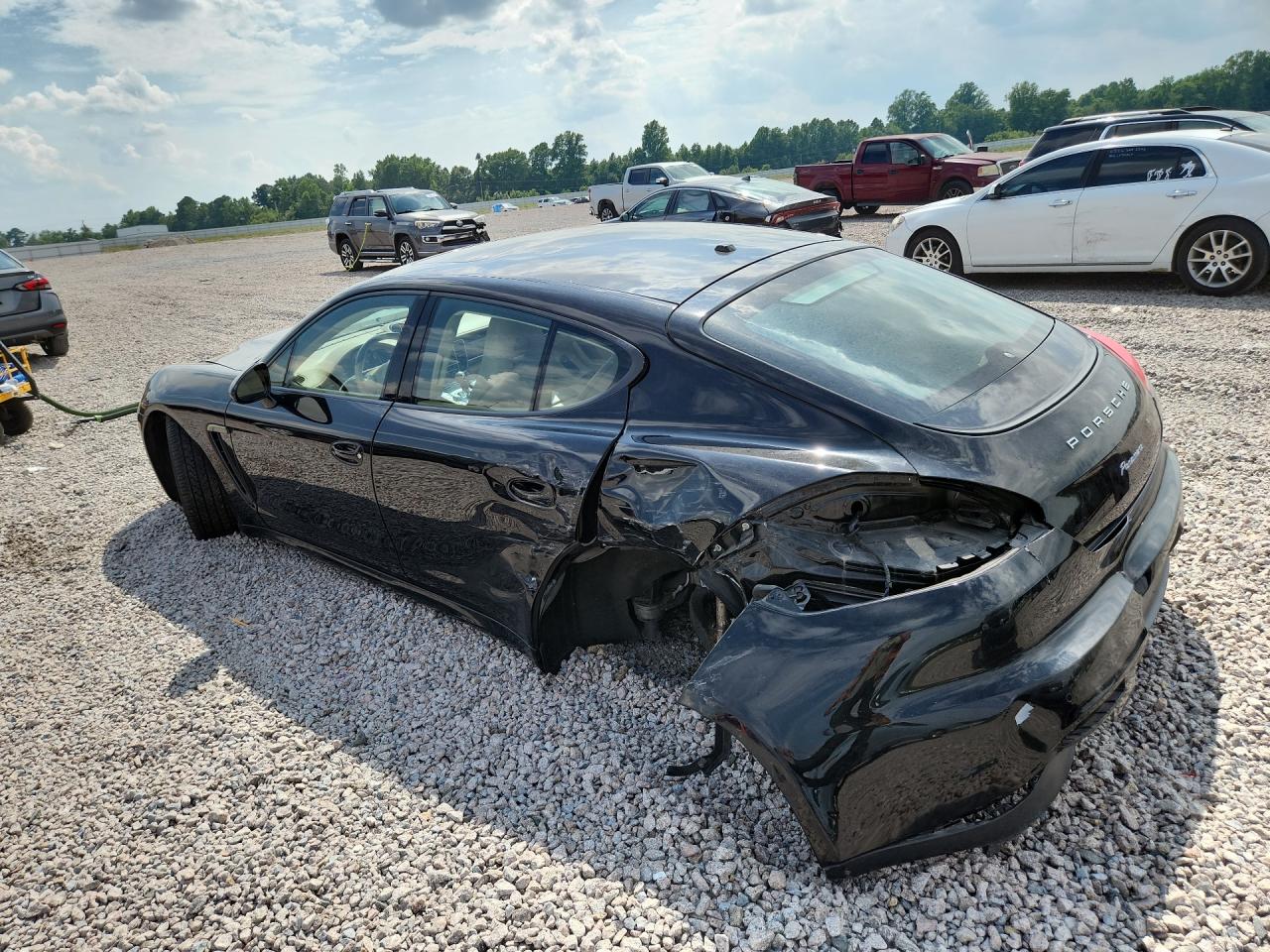 2015 PORSCHE PANAMERA