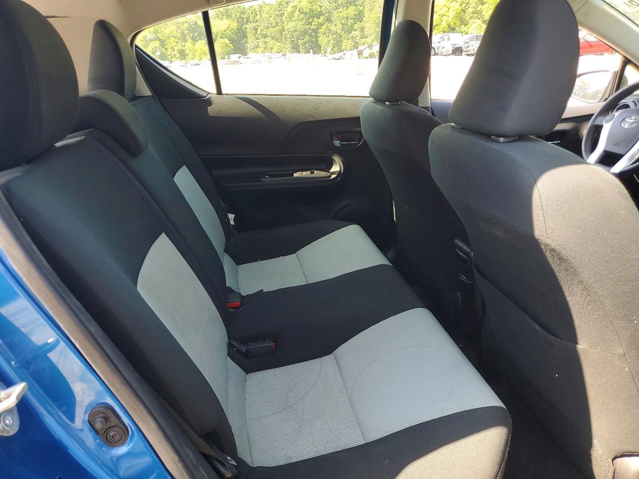 2016 TOYOTA PRIUS