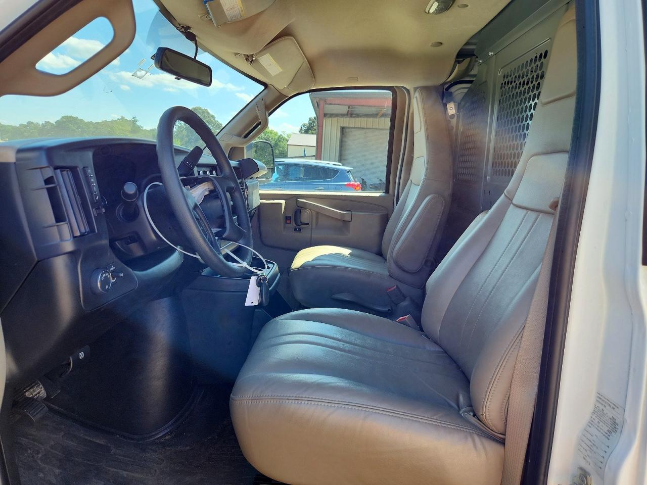 2025 CHEVROLET EXPRESS