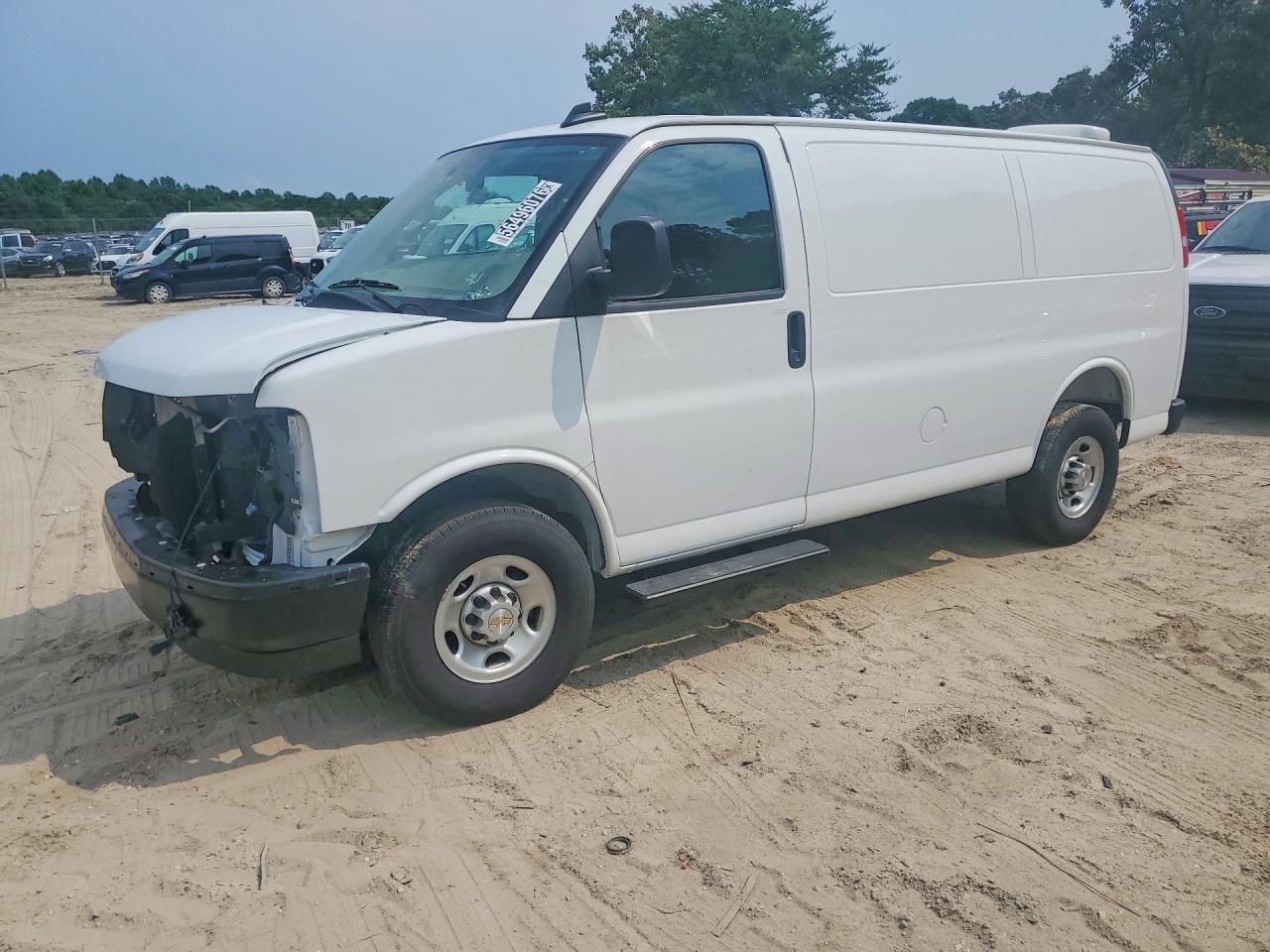2025 CHEVROLET EXPRESS