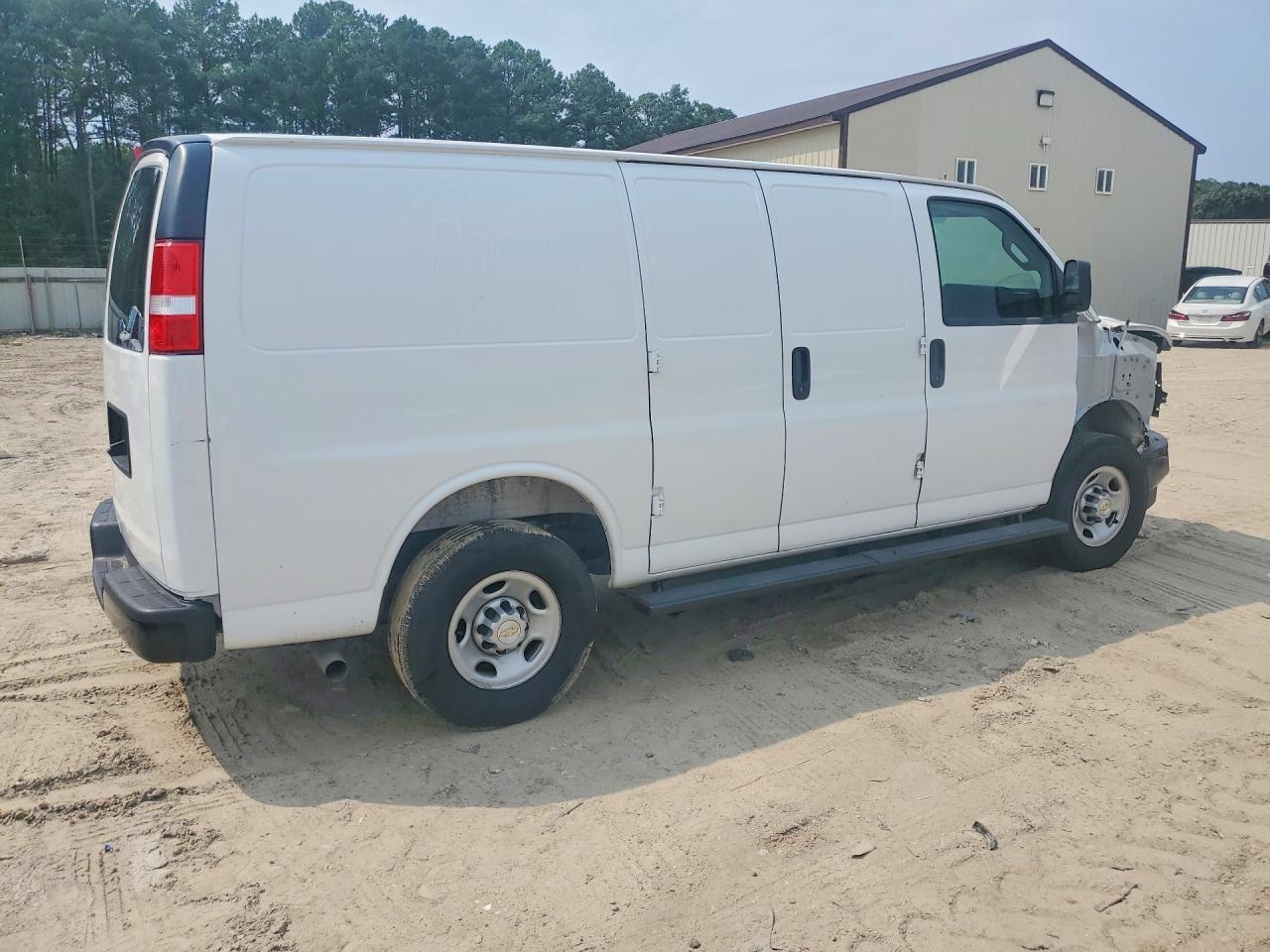 2025 CHEVROLET EXPRESS