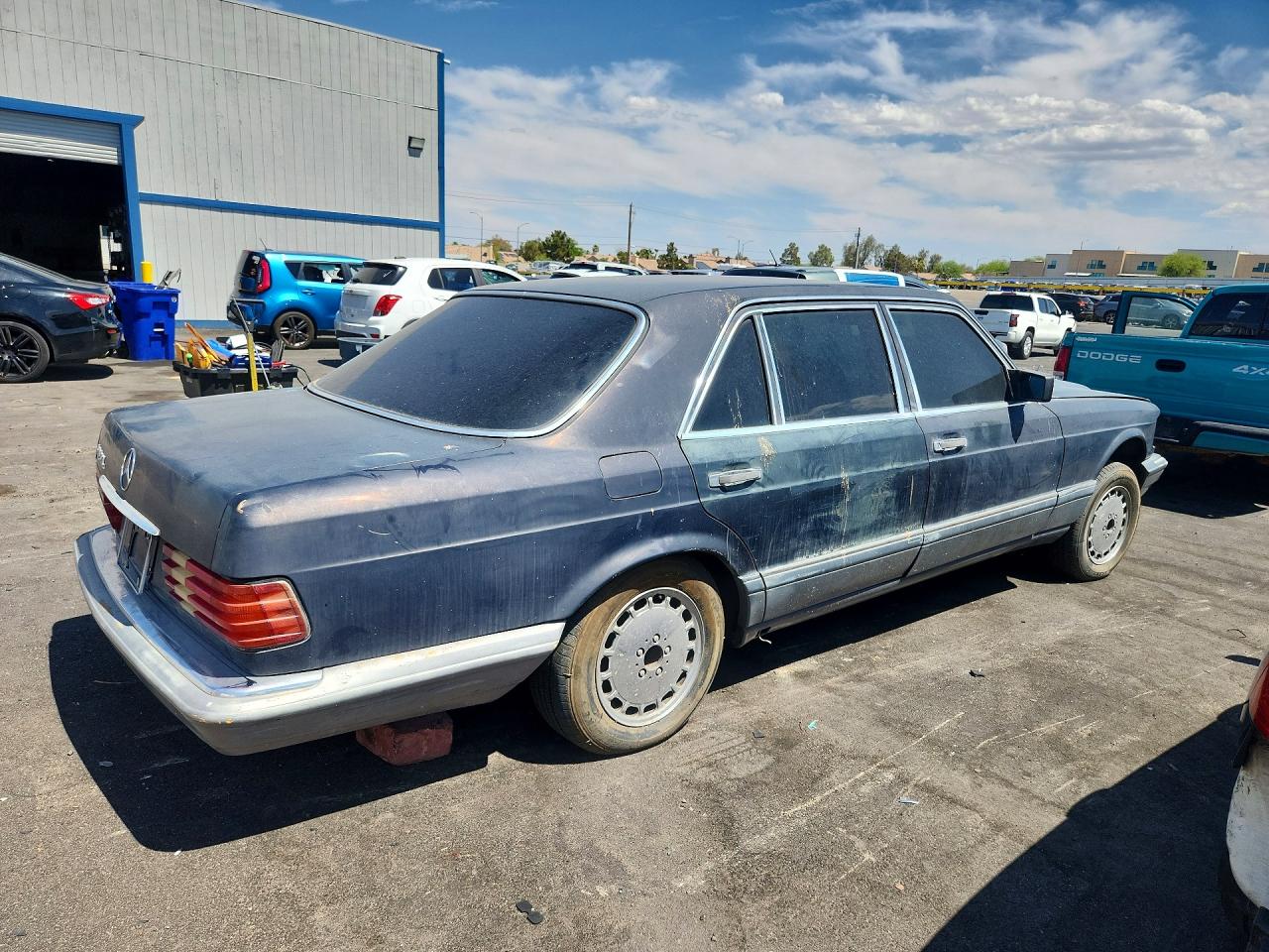 1986 MERCEDES-BENZ S-CLASS