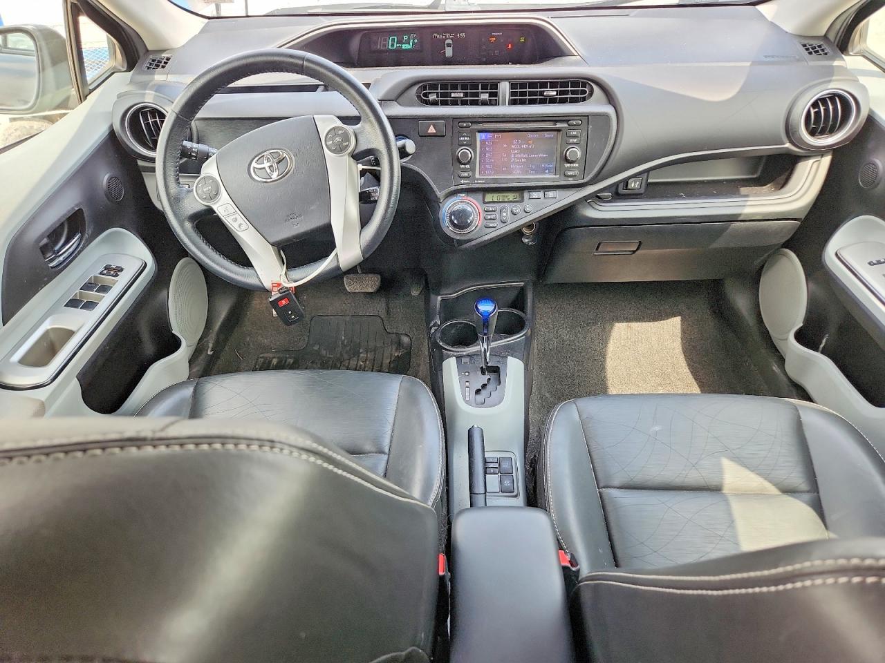 2013 TOYOTA PRIUS