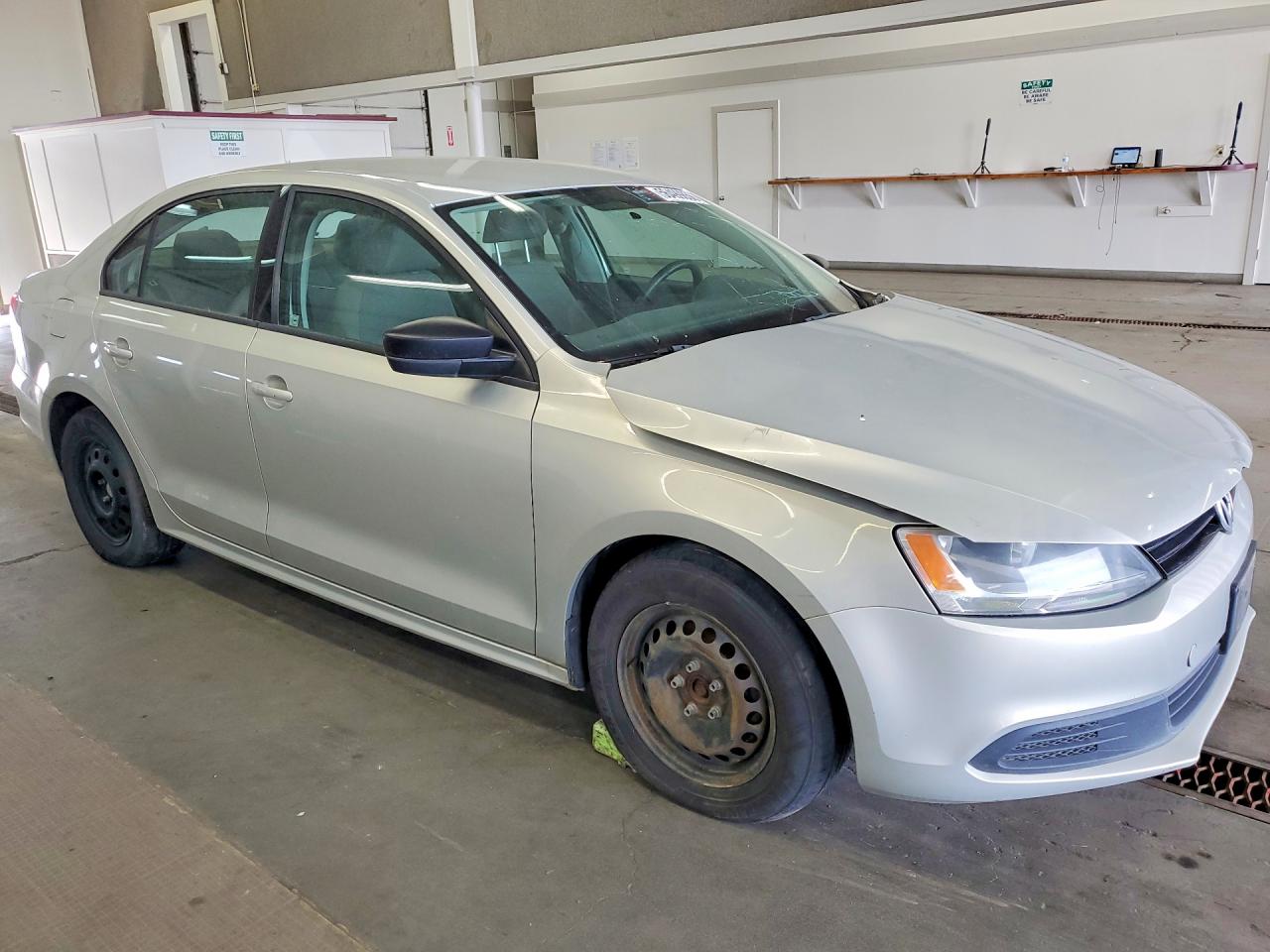 2011 VOLKSWAGEN JETTA