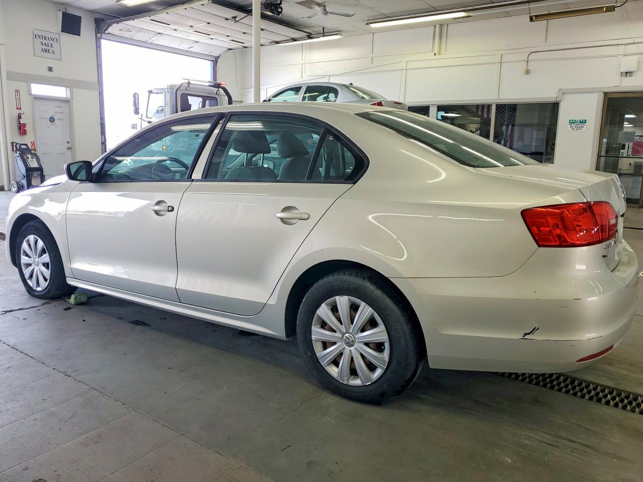 2011 VOLKSWAGEN JETTA