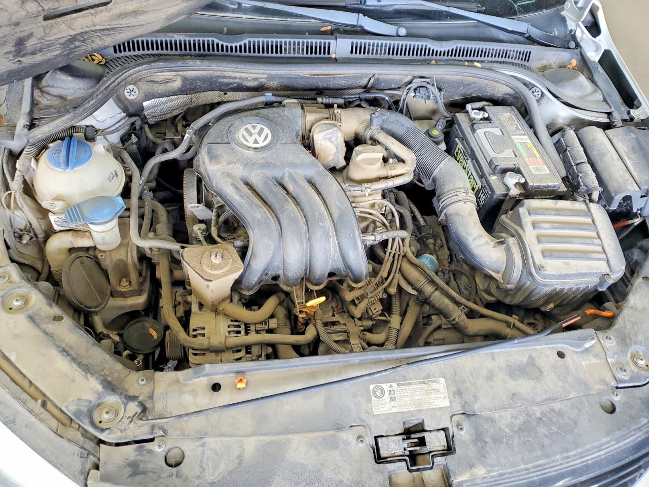 2011 VOLKSWAGEN JETTA