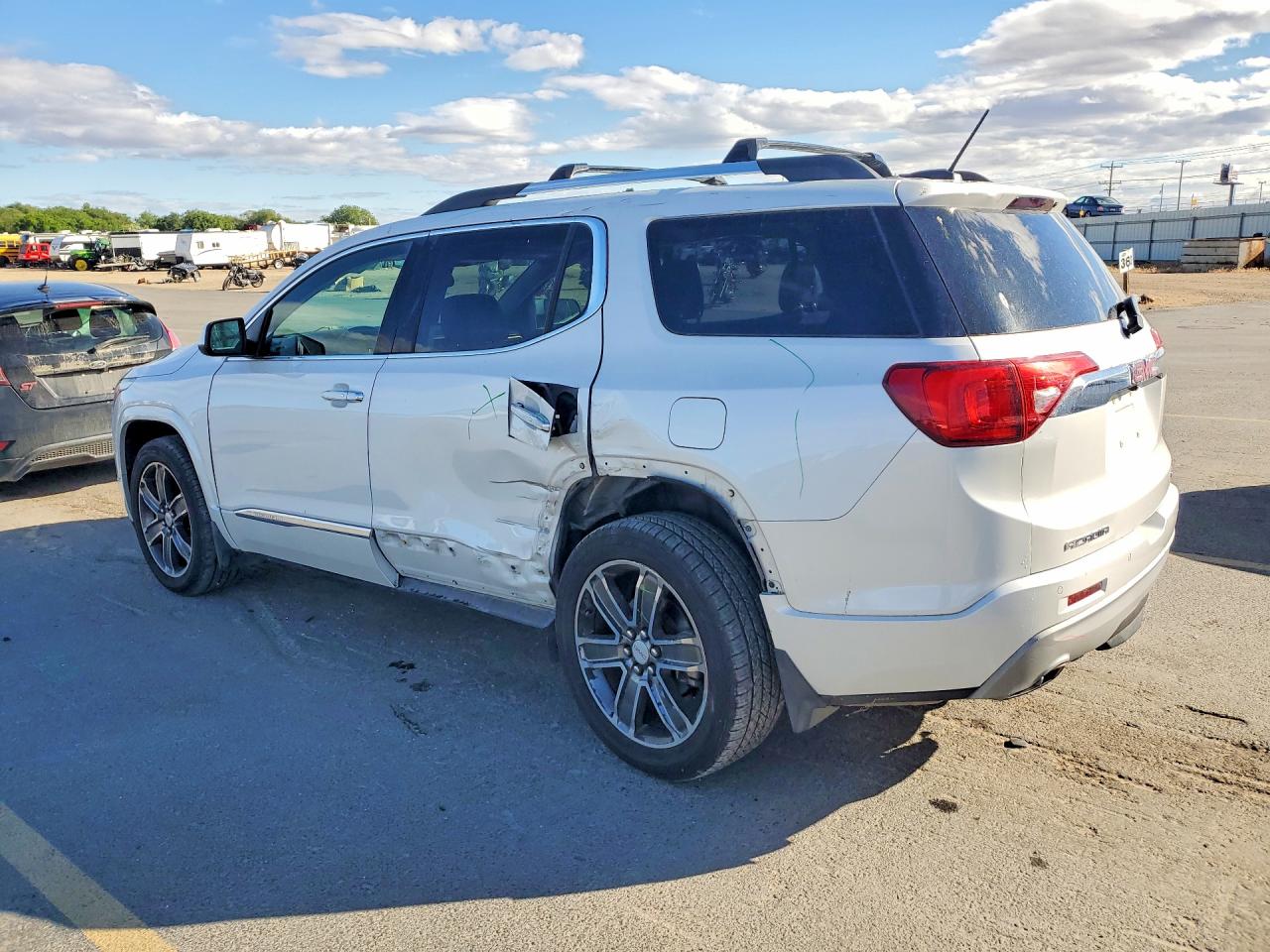 2017 GMC ACADIA DEN