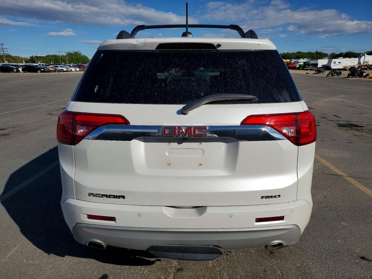 2017 GMC ACADIA DEN