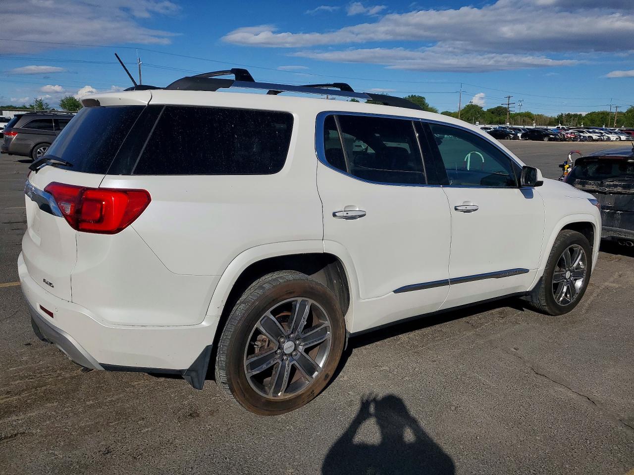 2017 GMC ACADIA DEN