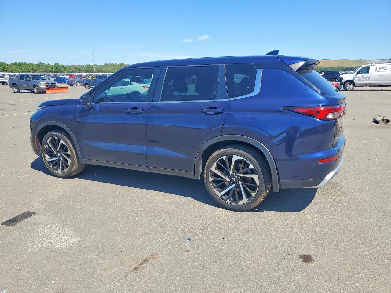 2022 MITSUBISHI OUTLANDER