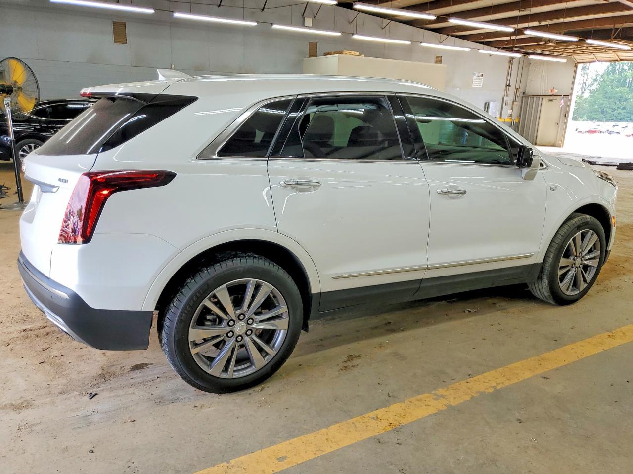 2024 CADILLAC XT5