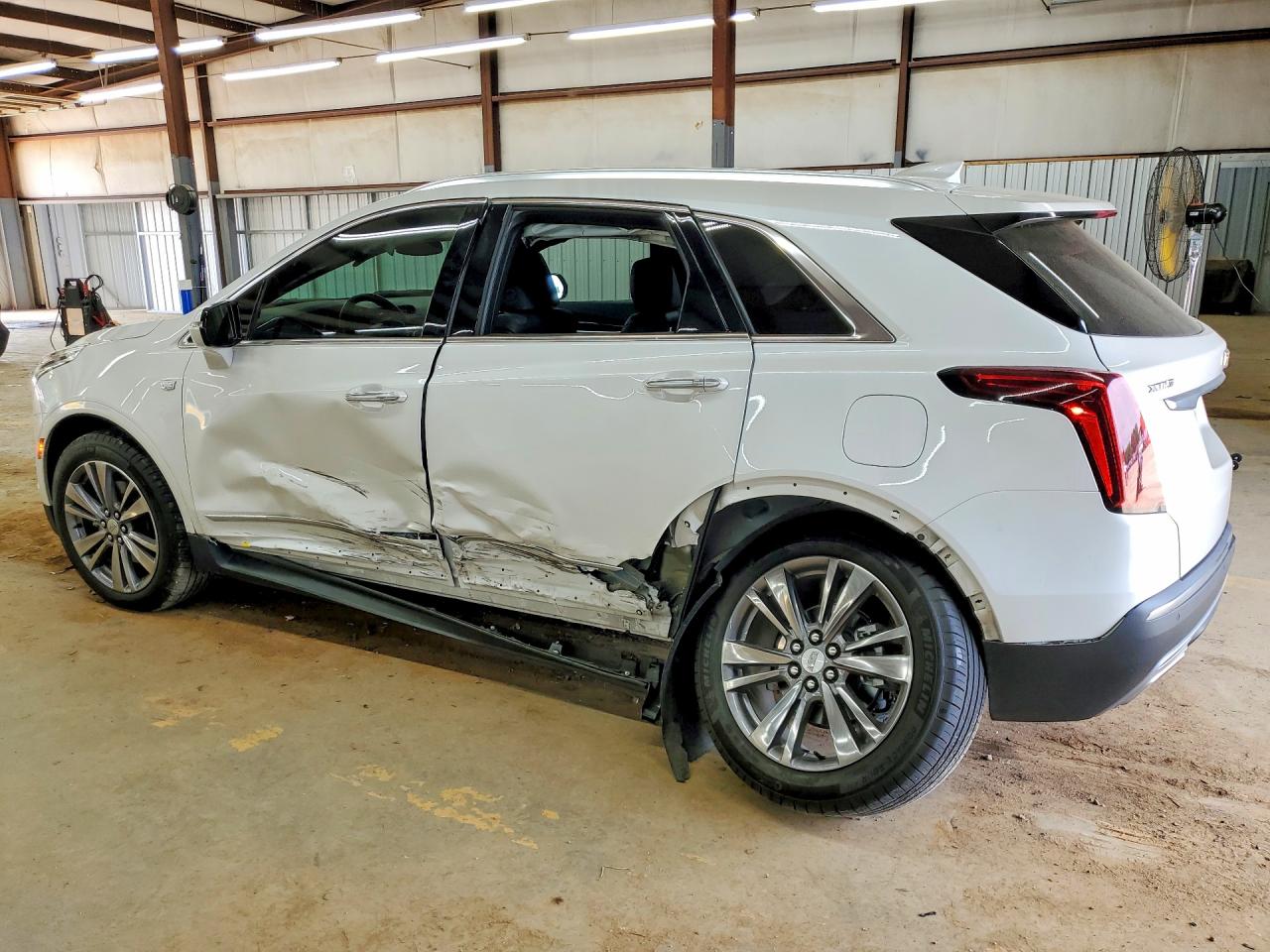2024 CADILLAC XT5