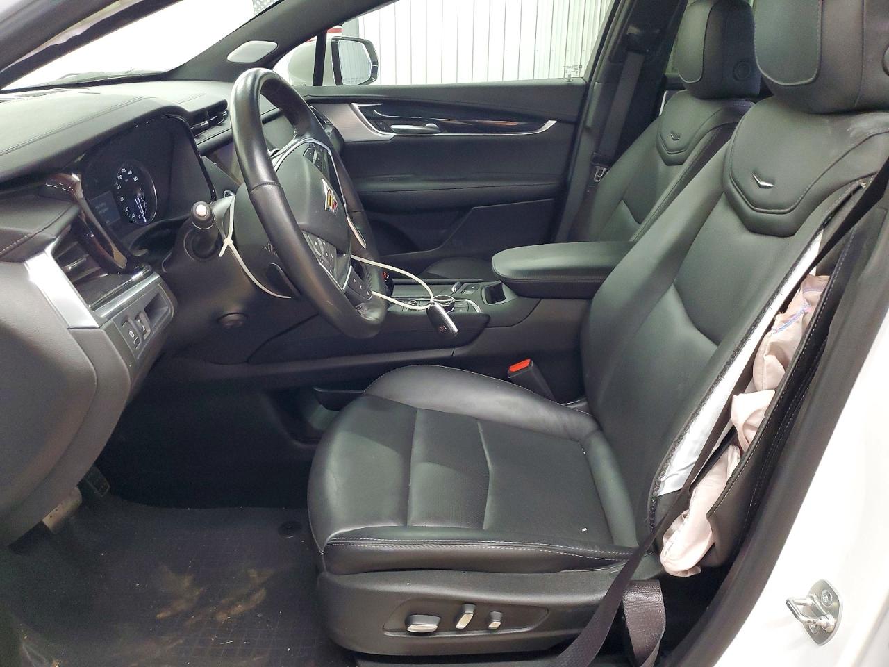 2024 CADILLAC XT5