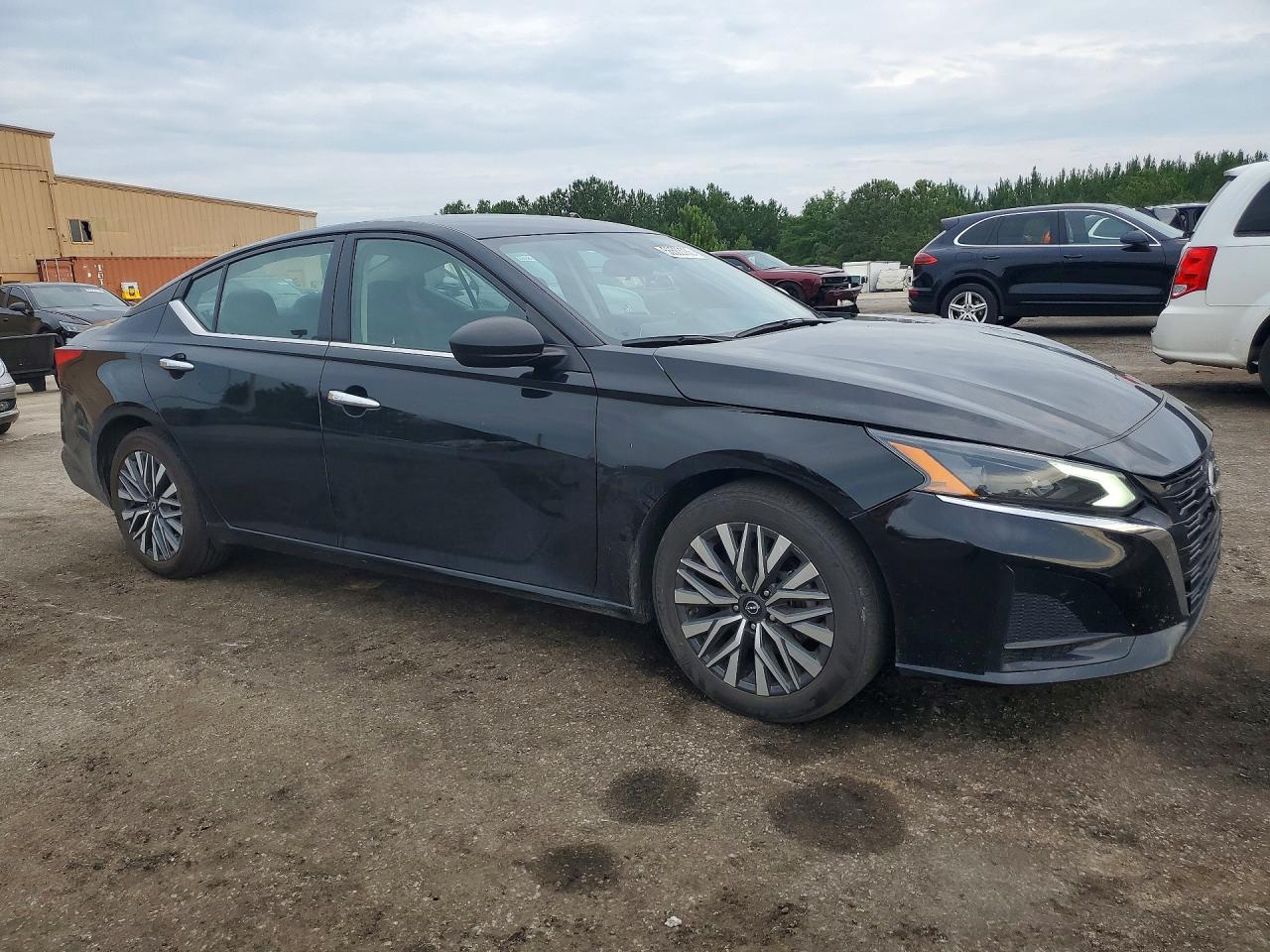 2024 NISSAN ALTIMA