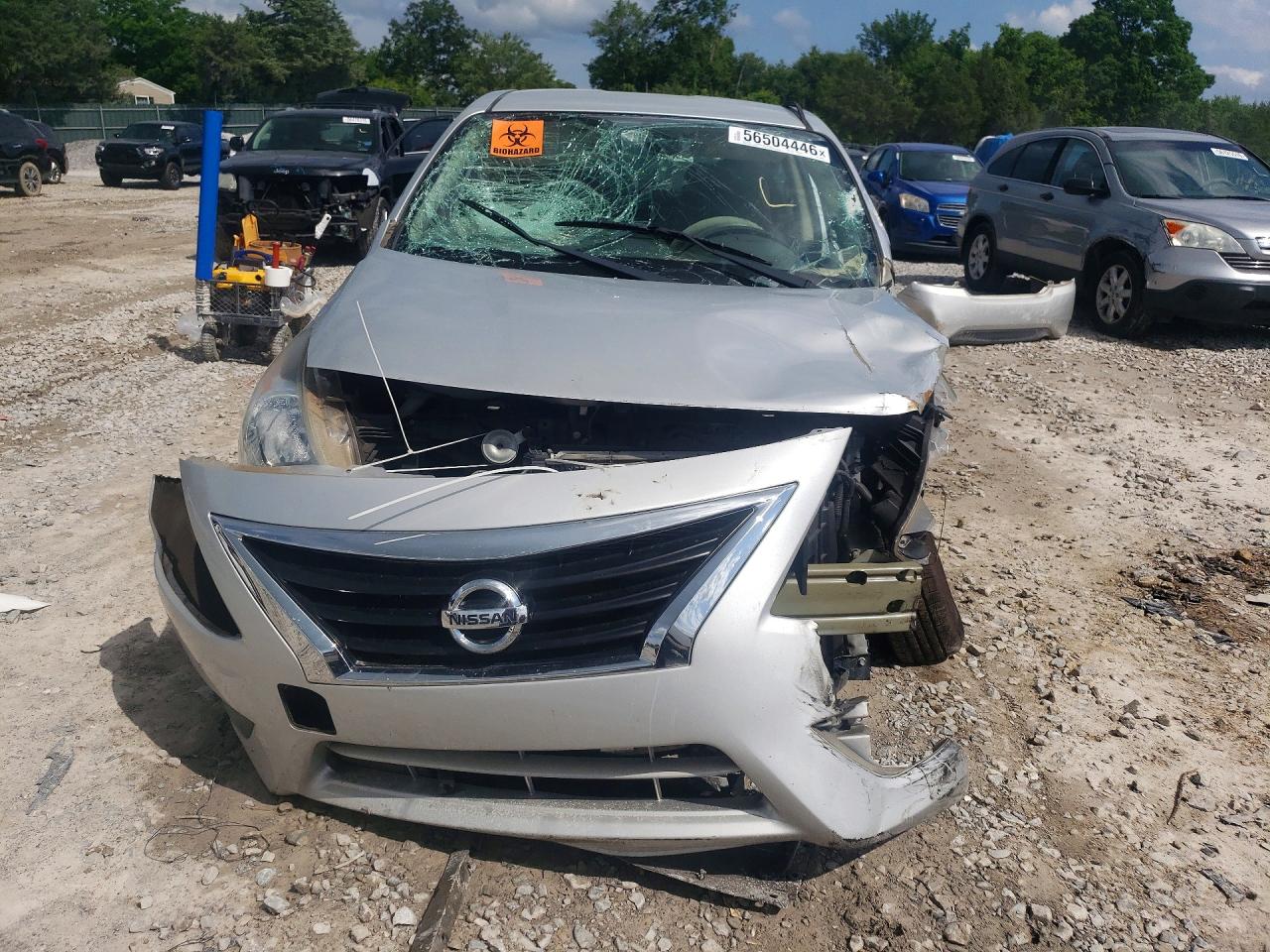 2016 NISSAN VERSA