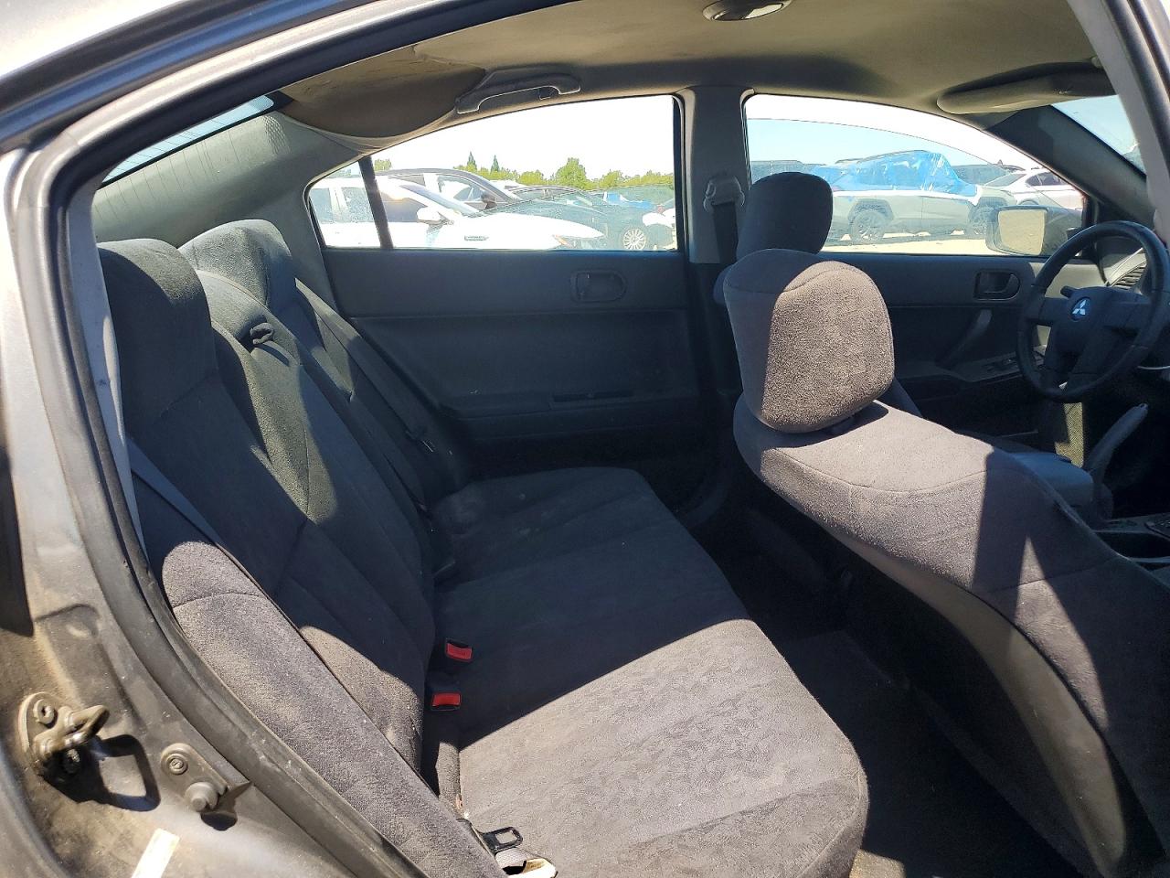2005 MITSUBISHI GALANT