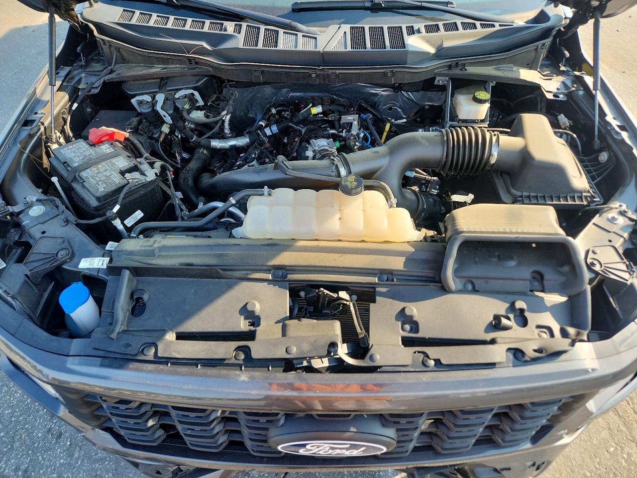 2024 FORD F150