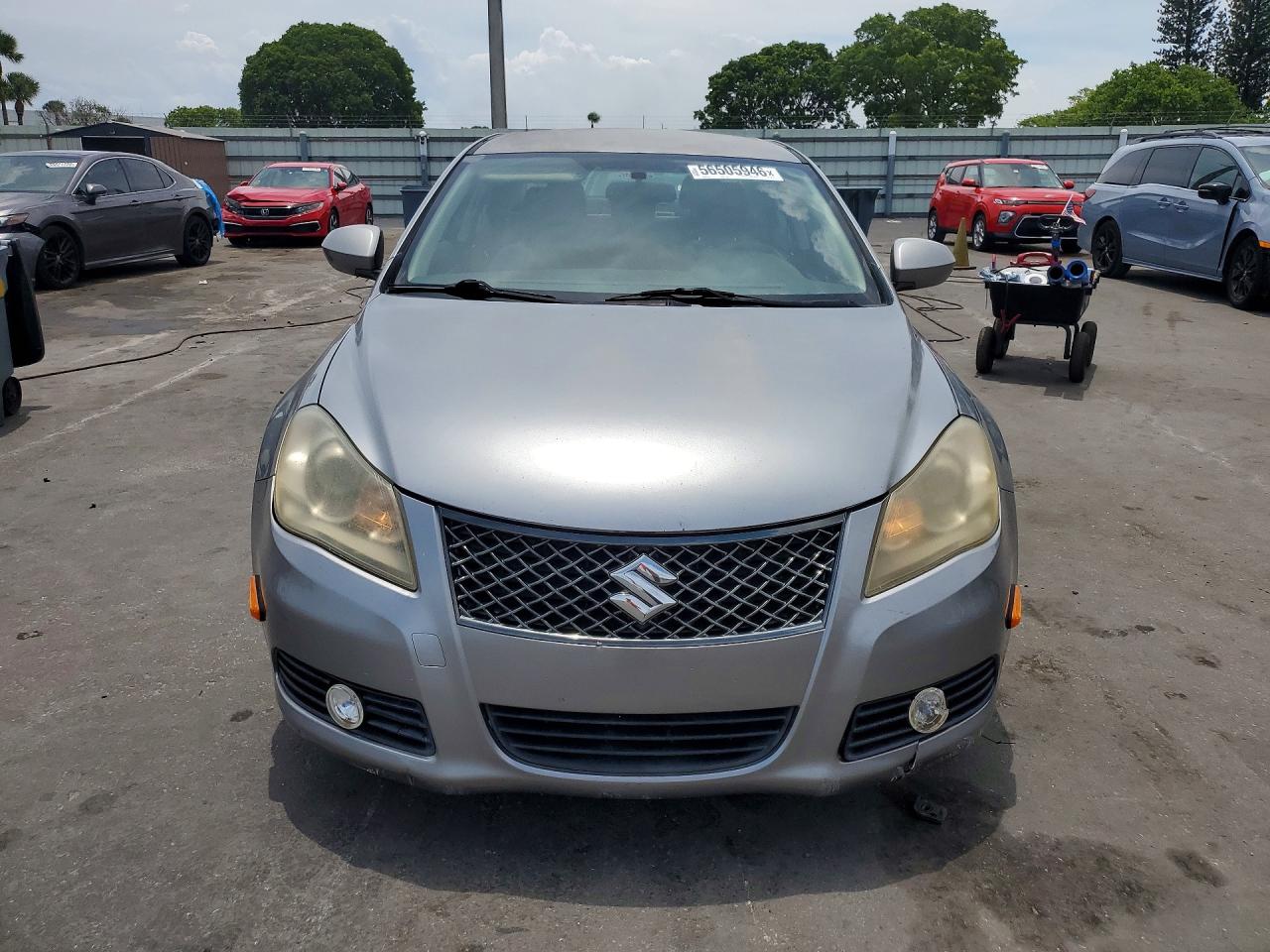 2013 SUZUKI KIZASHI