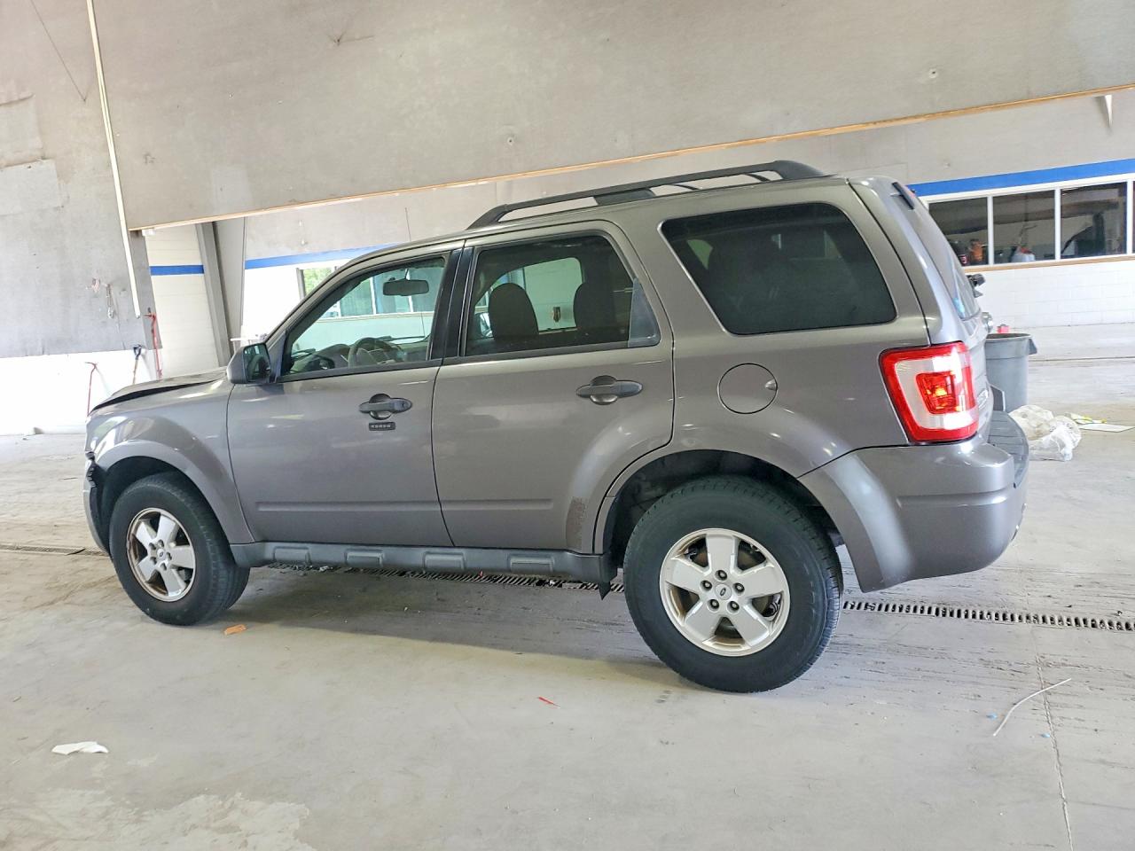 2011 FORD ESCAPE