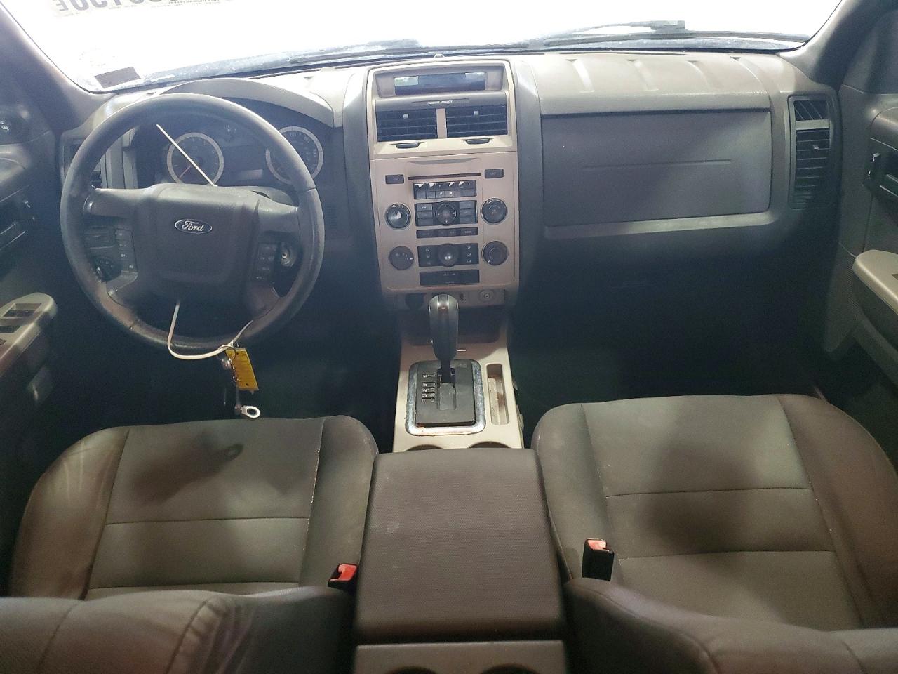 2011 FORD ESCAPE