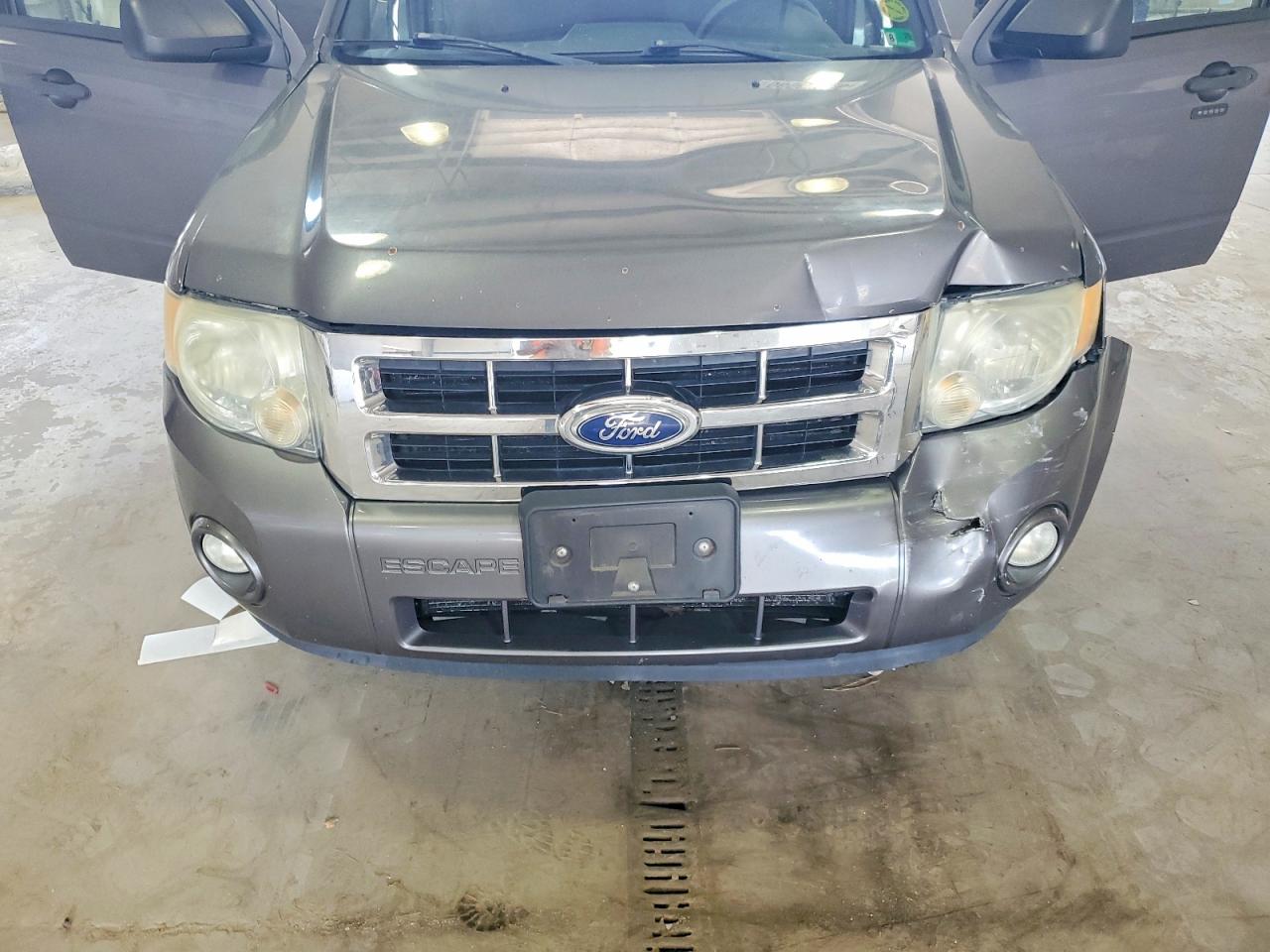 2011 FORD ESCAPE