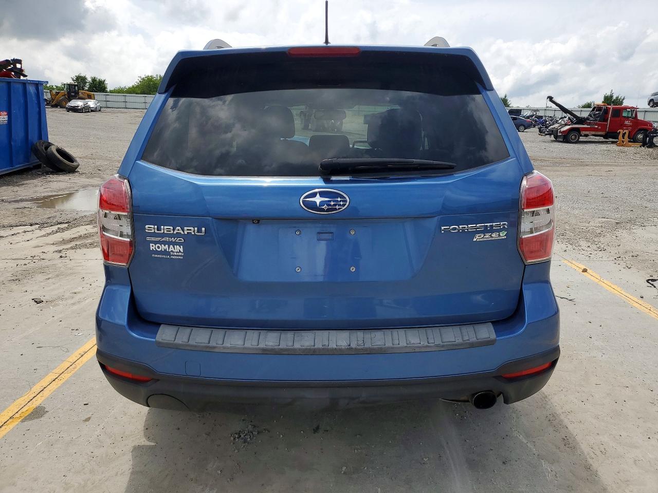 2015 SUBARU FORESTER