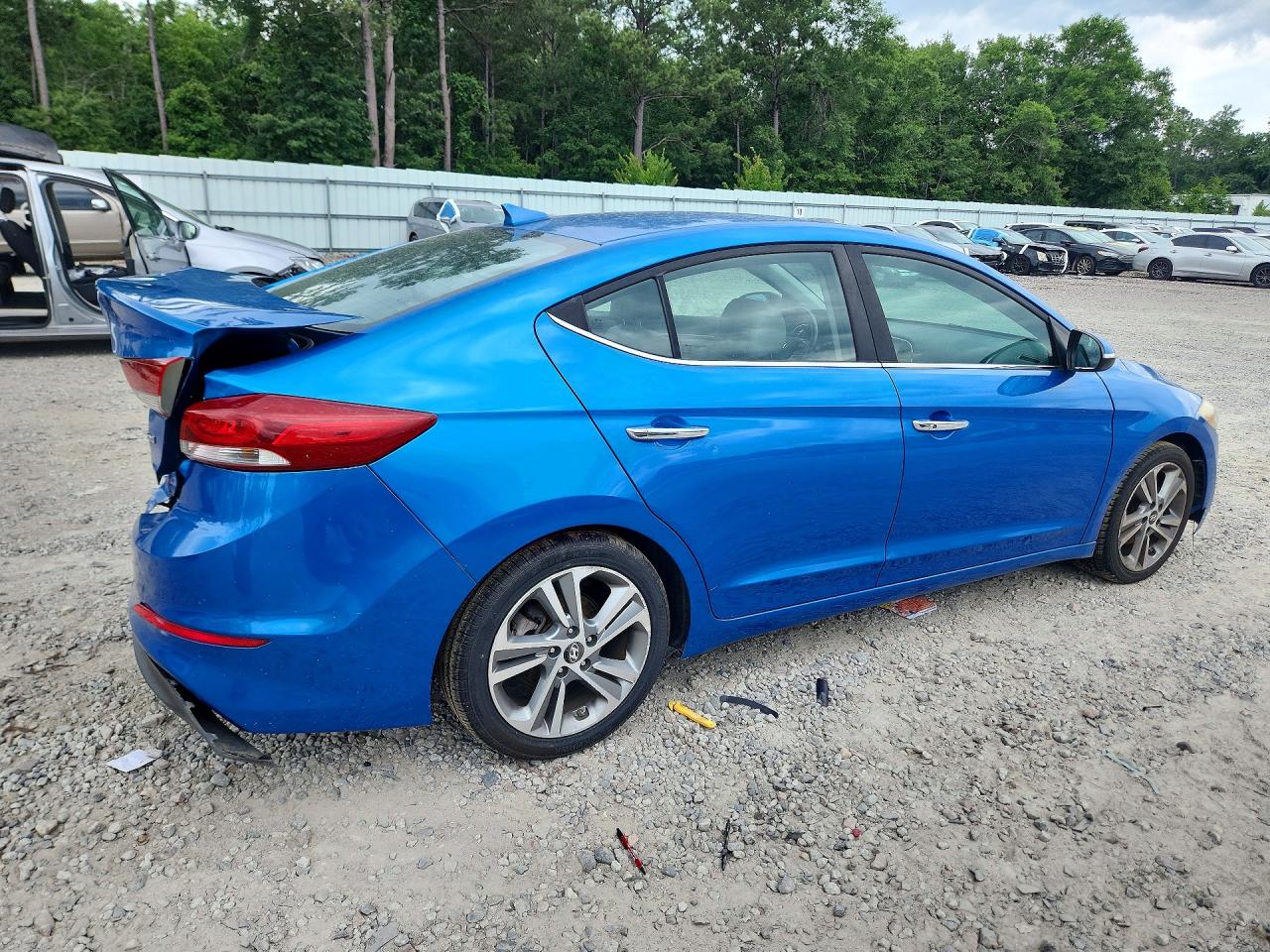 2017 HYUNDAI ELANTRA