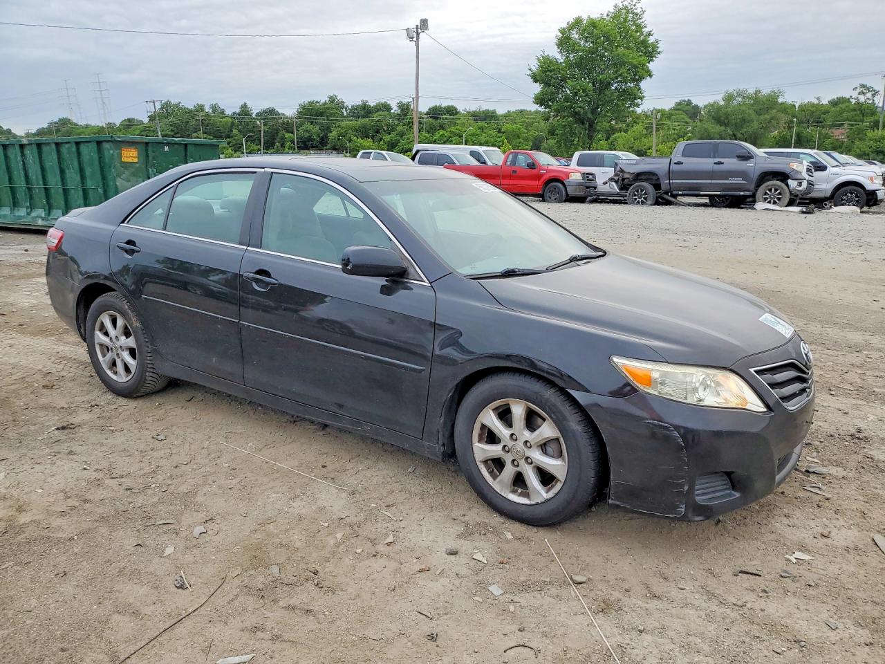 2011 TOYOTA CAMRY