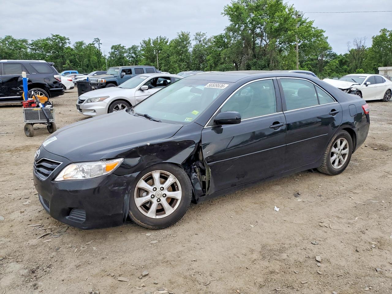 2011 TOYOTA CAMRY