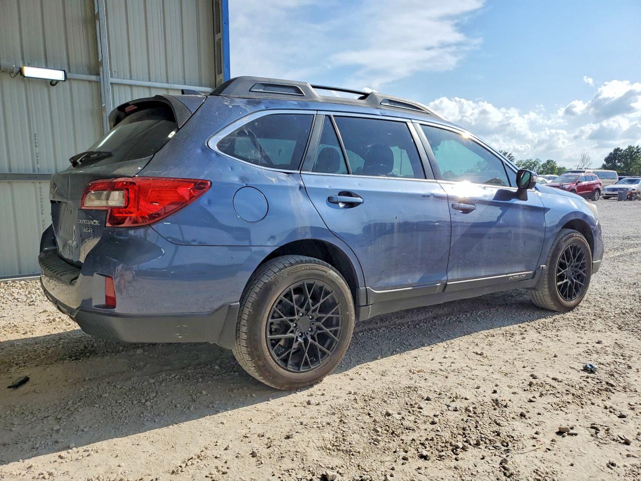 2017 SUBARU OUTBACK