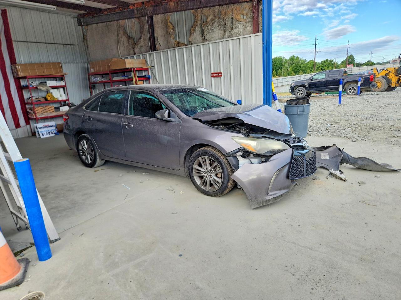 2016 TOYOTA CAMRY