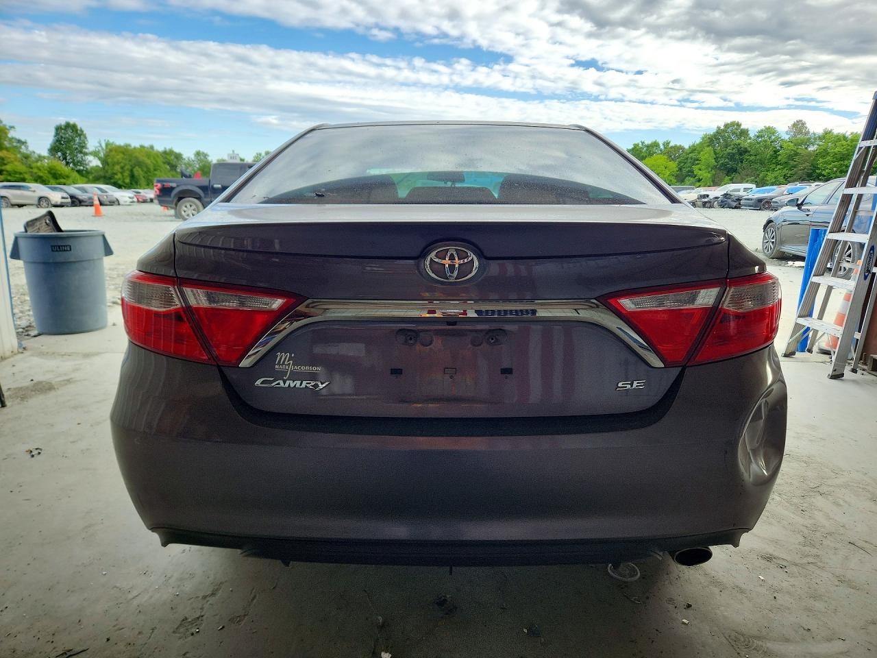 2016 TOYOTA CAMRY