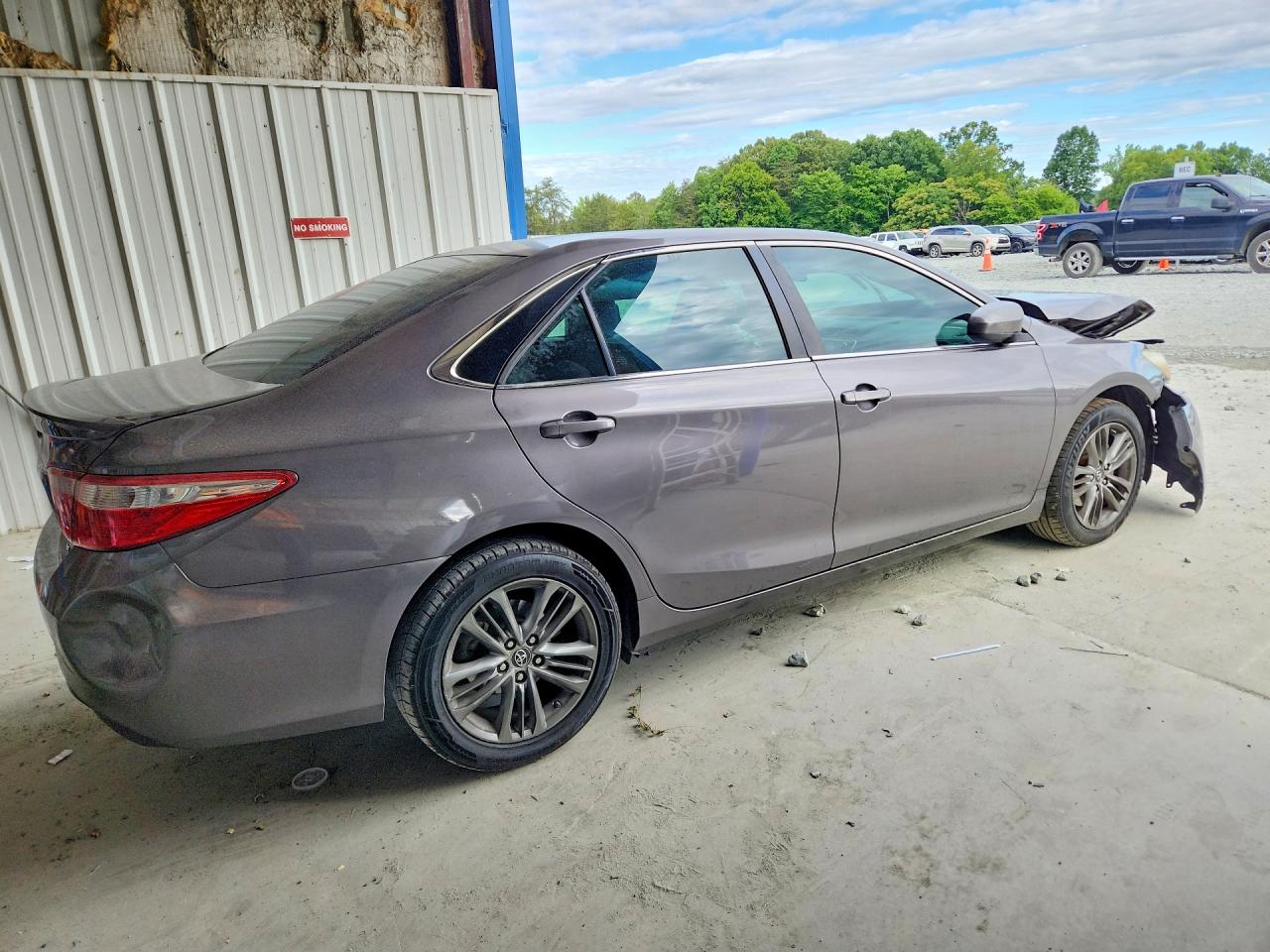 2016 TOYOTA CAMRY