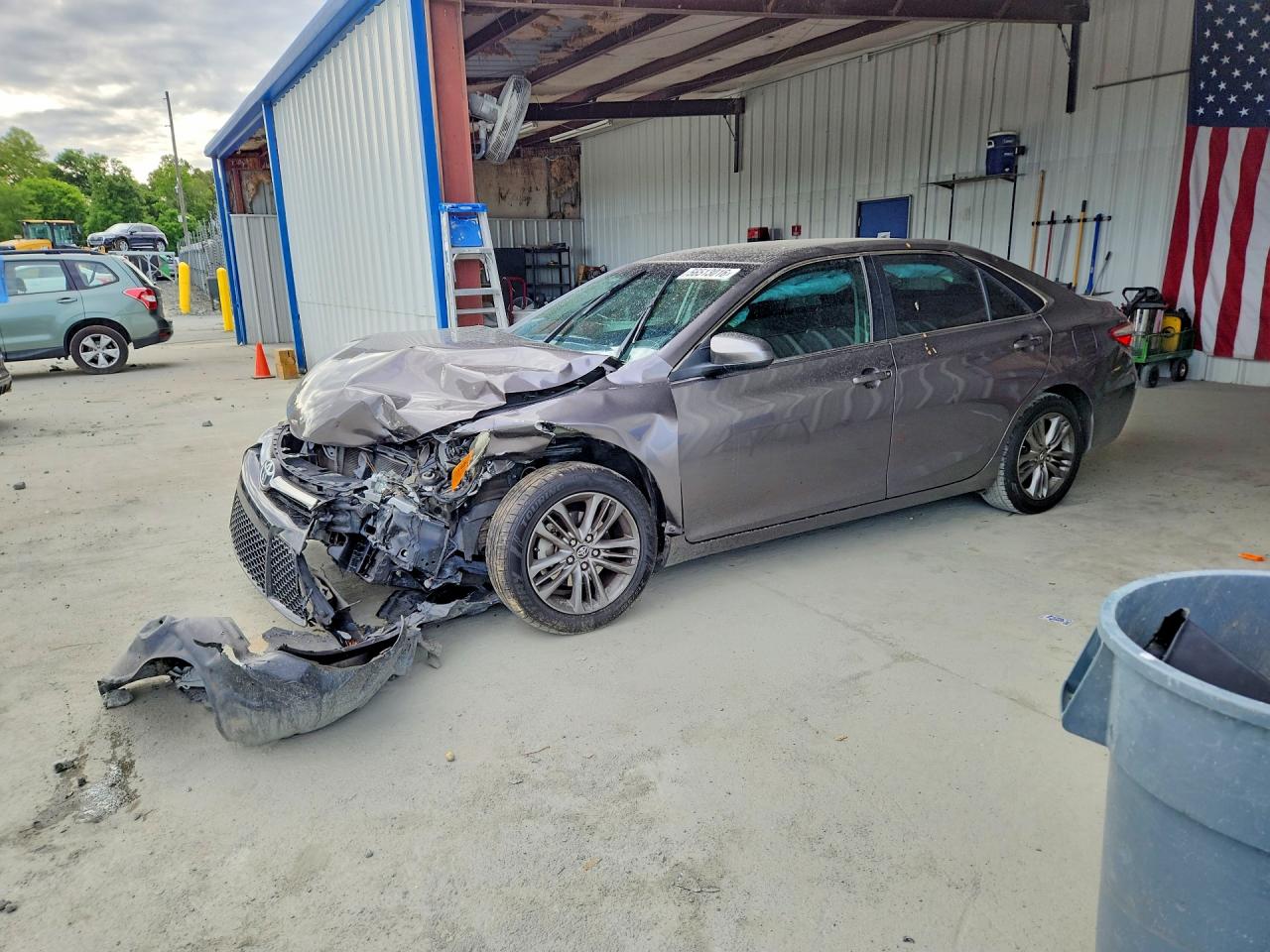 2016 TOYOTA CAMRY
