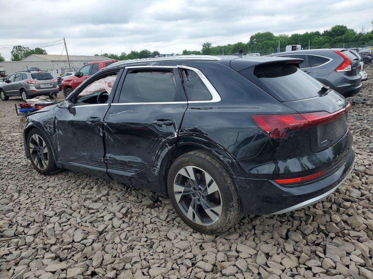2022 AUDI E-TRON