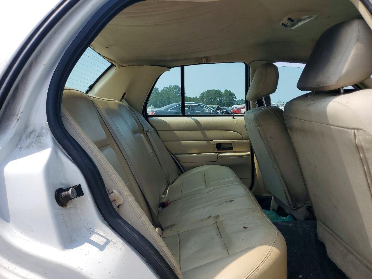 2009 FORD CROWN VIC