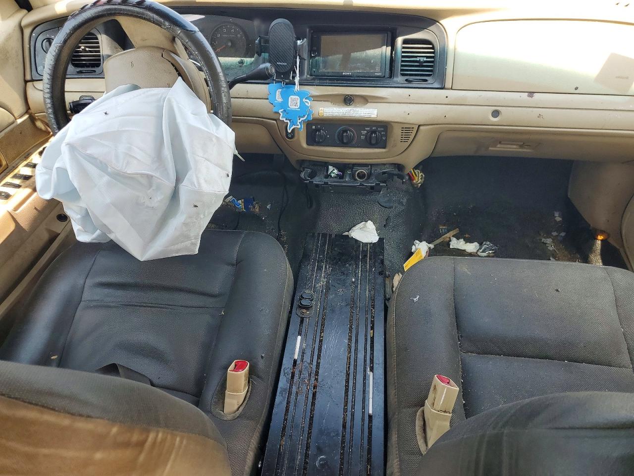 2009 FORD CROWN VIC