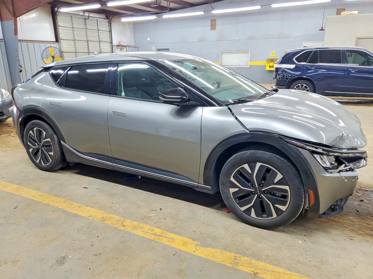 2023 KIA EV6 WIND